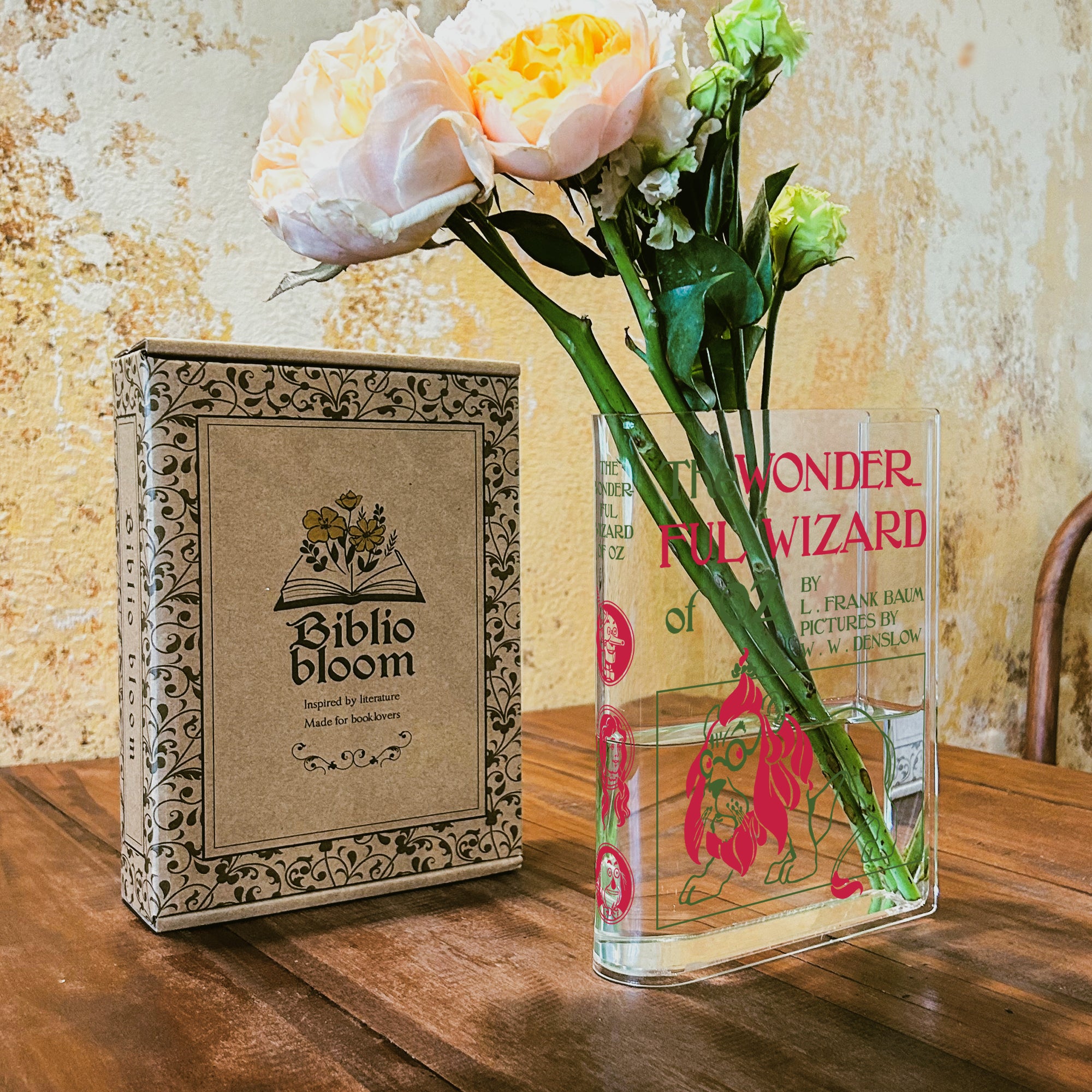 Wizard of Oz Acrylic Book Vase - II - Image 5